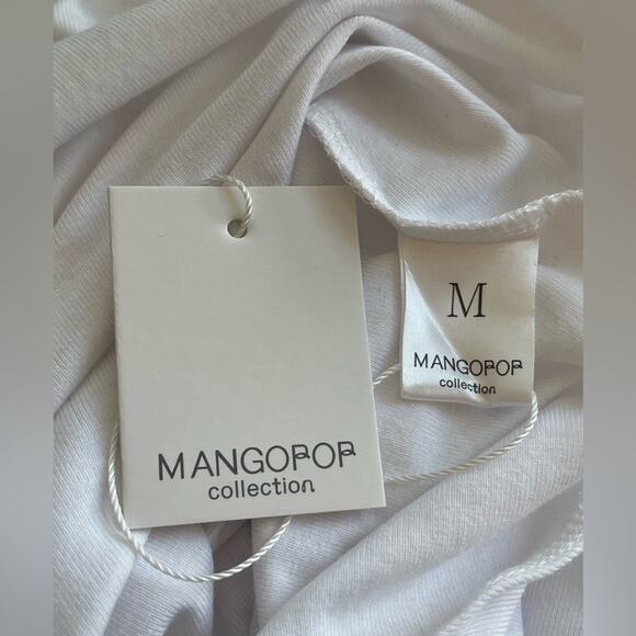 New ~ MANGOPOP ~  Scoop Neck Sleeveless Bodysuit Size Medium - Picture 5 of 6